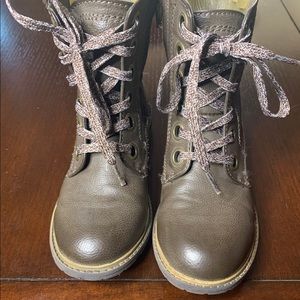 Combat boots for girls 💕